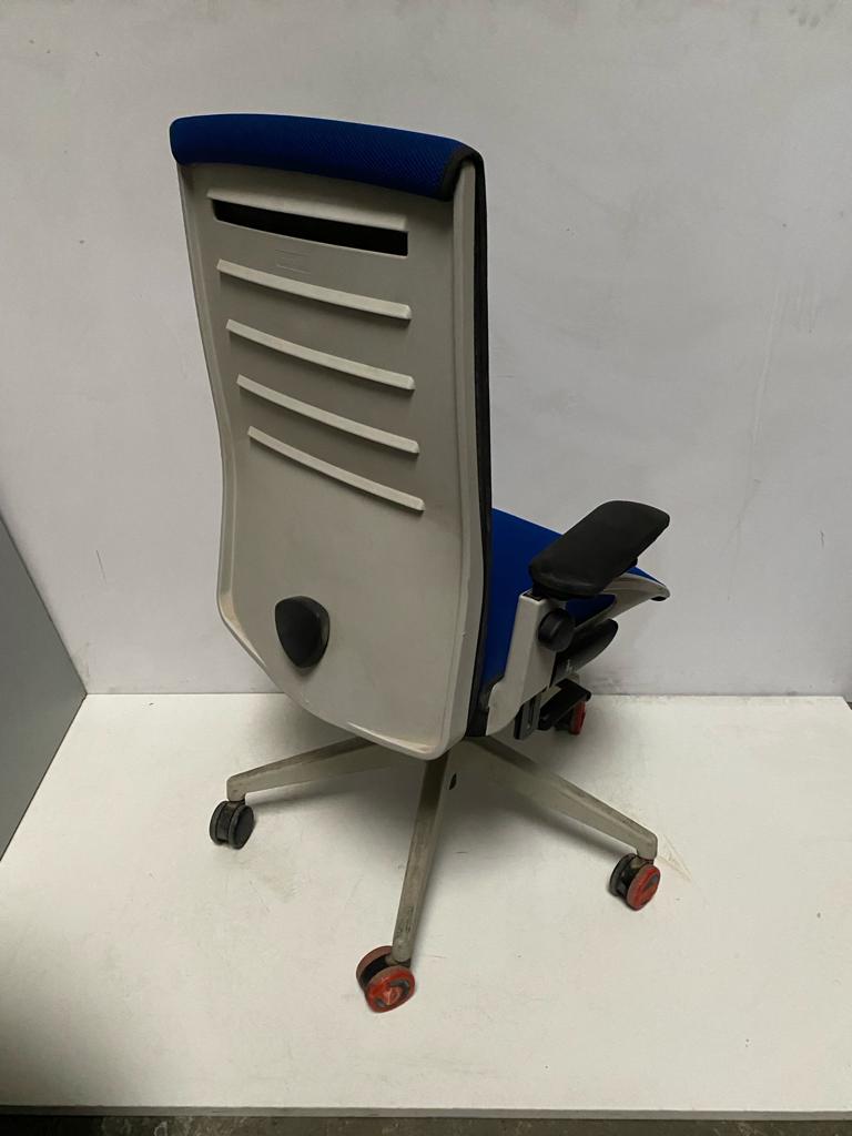 SILLA OPERATIVA AZUL BRAZOS DISEÑO