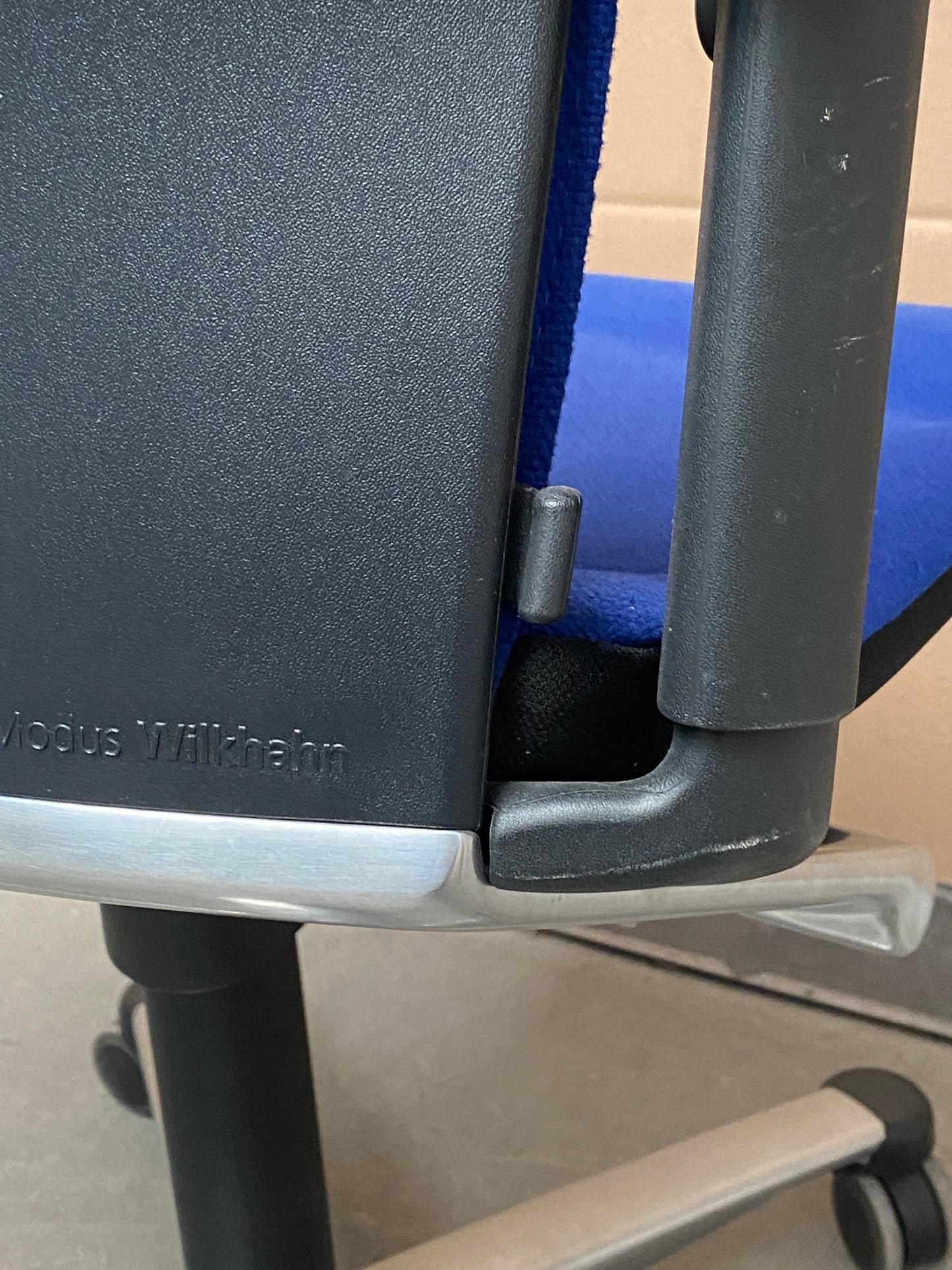 SILLA OPERATIVA MODELO MODUS