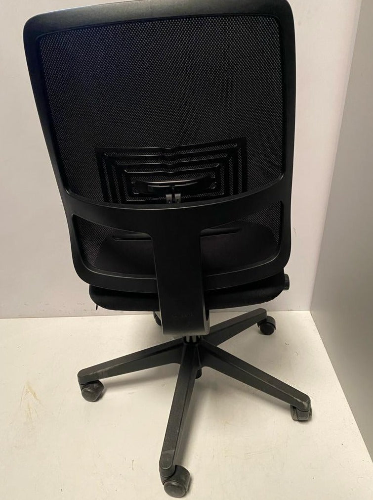 SILLA OPERATIVA SIN BRAZOS RESPALDO LUMBAR RECTANGULAR