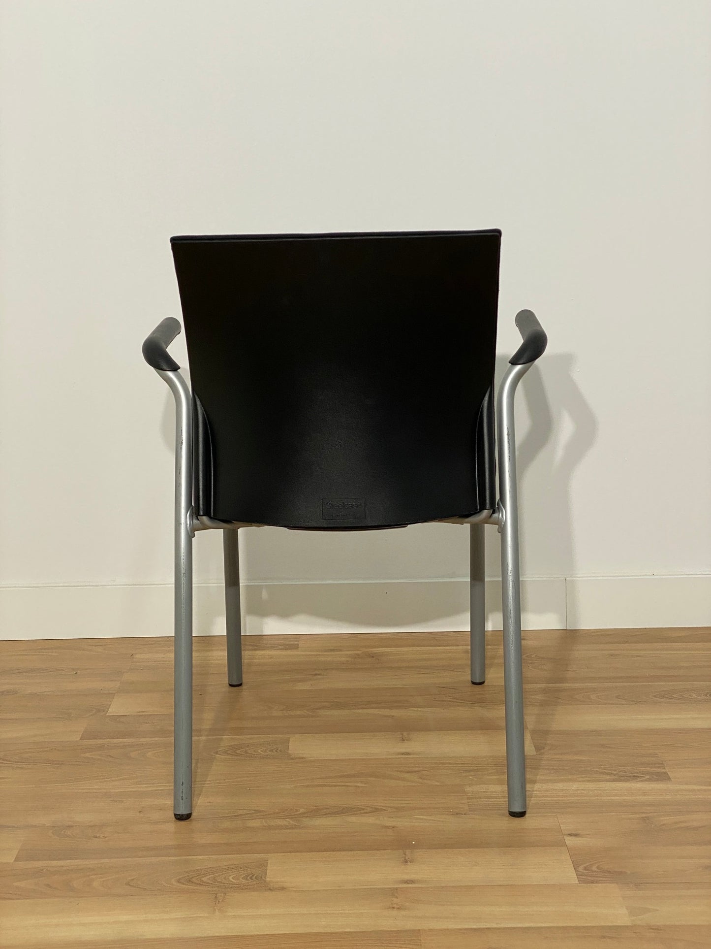 SILLA CONFIDENTE MODELO EASTSIDE