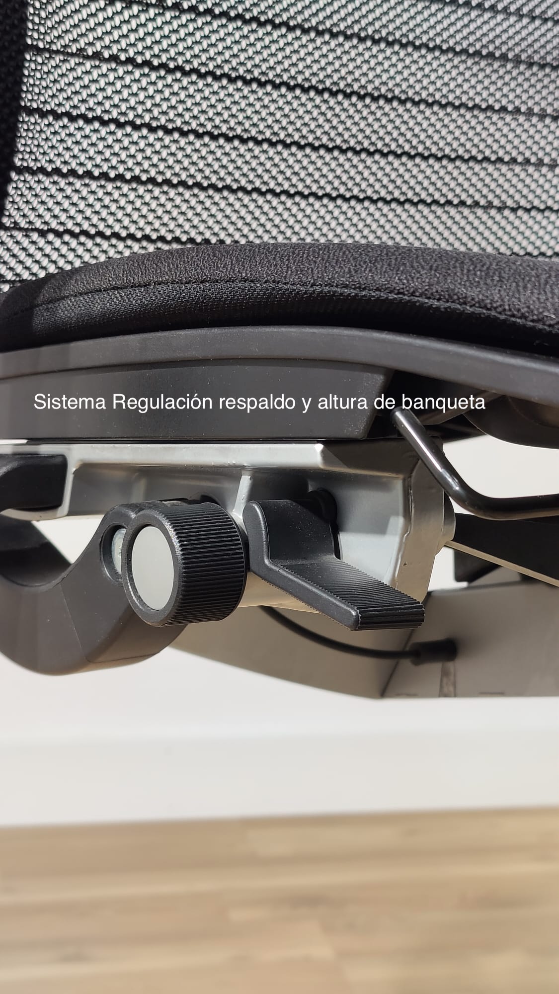 SILLA OPERATIVA MODELO THINK