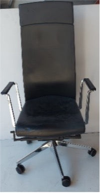 SILLA OPERATIVA NEGRA CUERO DIRECCION