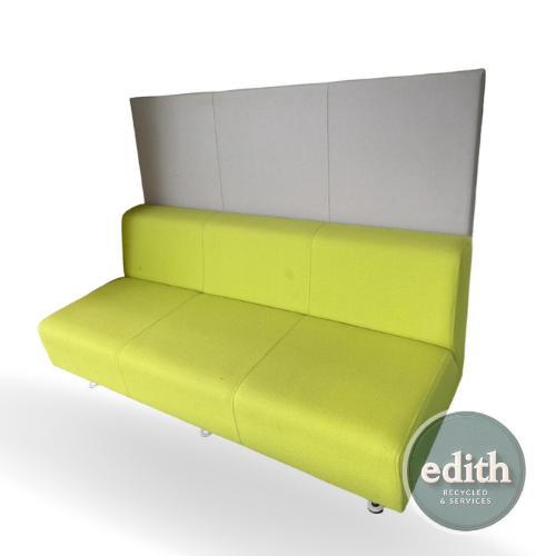 Sofá Verde de Oficina