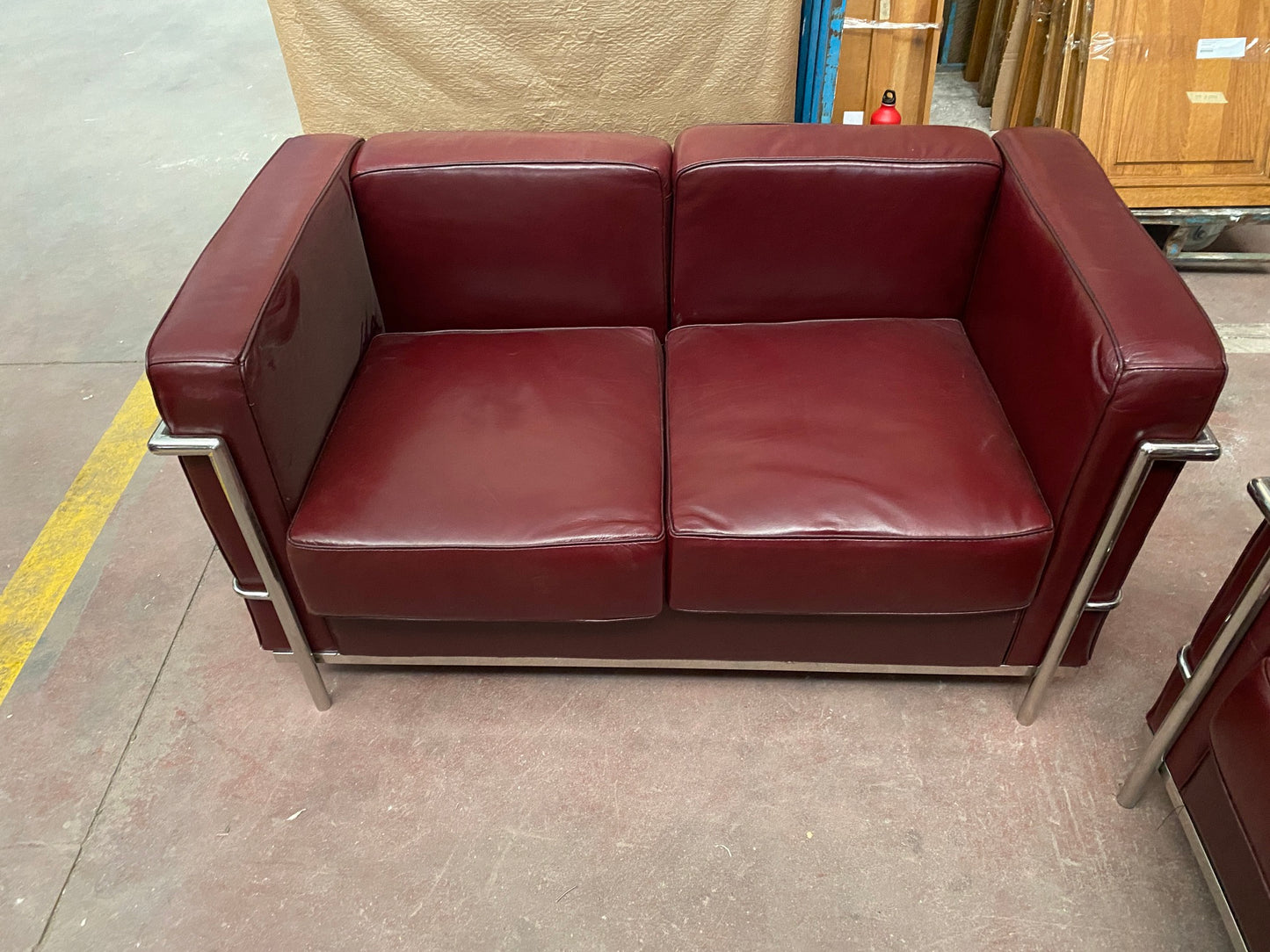 SOFA DE 2 PLAZAS LE COURBUSIER EN BURDEOS