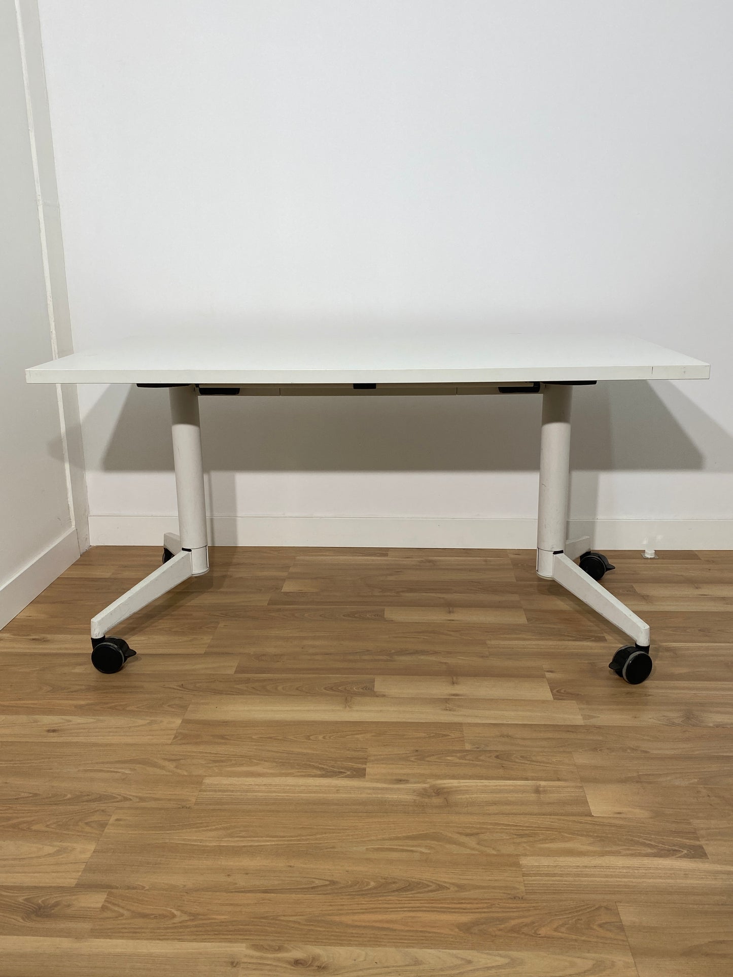 MESA OPERATIVA ABATIBLE FLIP TOP