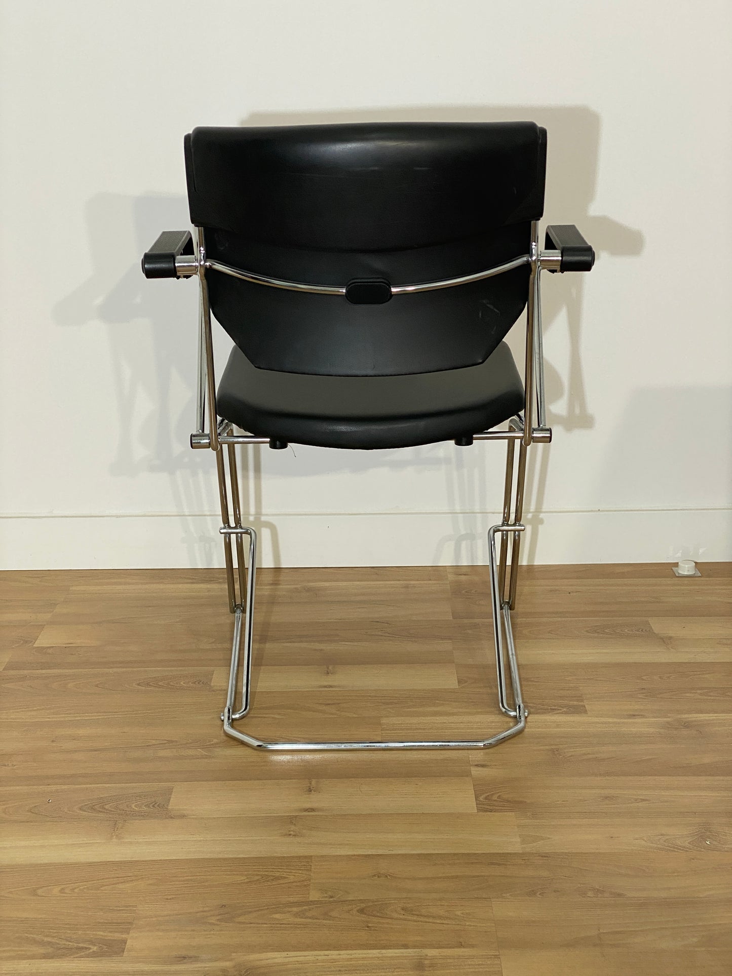 SILLA CONFIDENTE GIROFLEX NEGRA