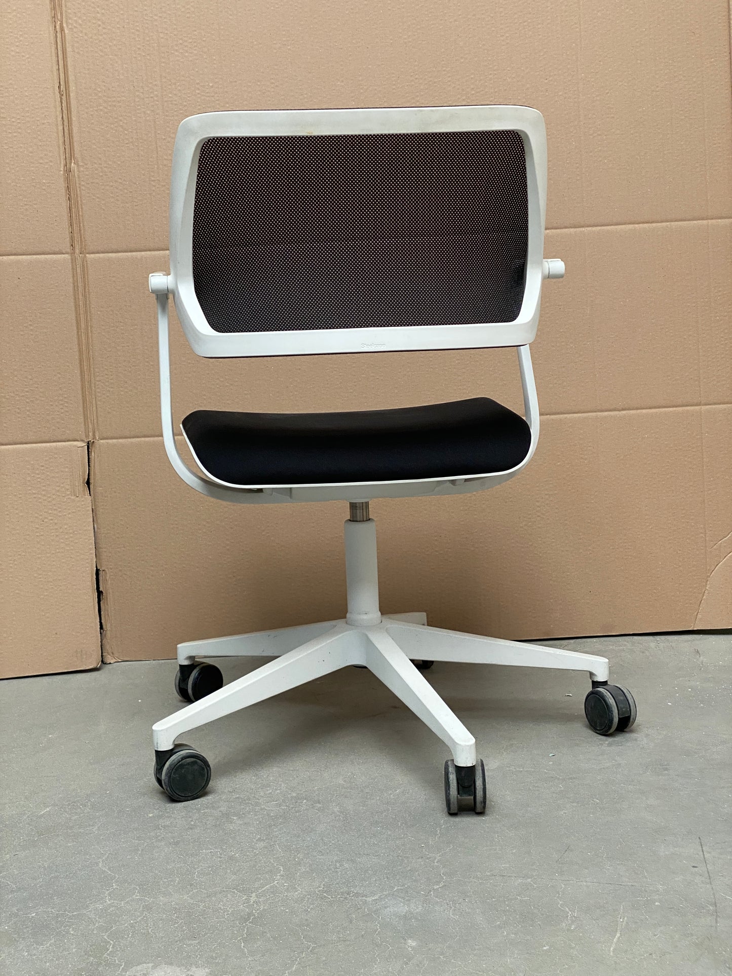 SILLA OPERATIVA STEELCASE