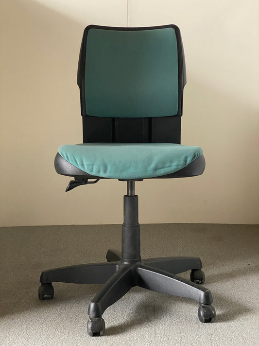 SILLA STEELCASE SIN BRAZOS