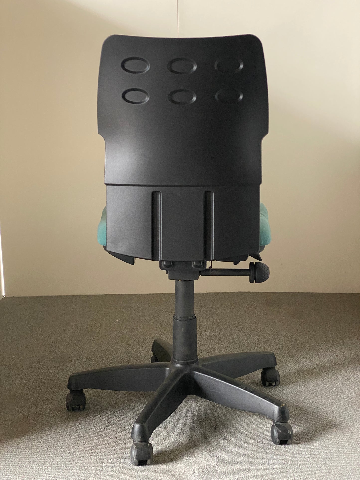 SILLA STEELCASE SIN BRAZOS