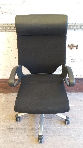 SILLA OPERATIVA WILKHAM NEGRA