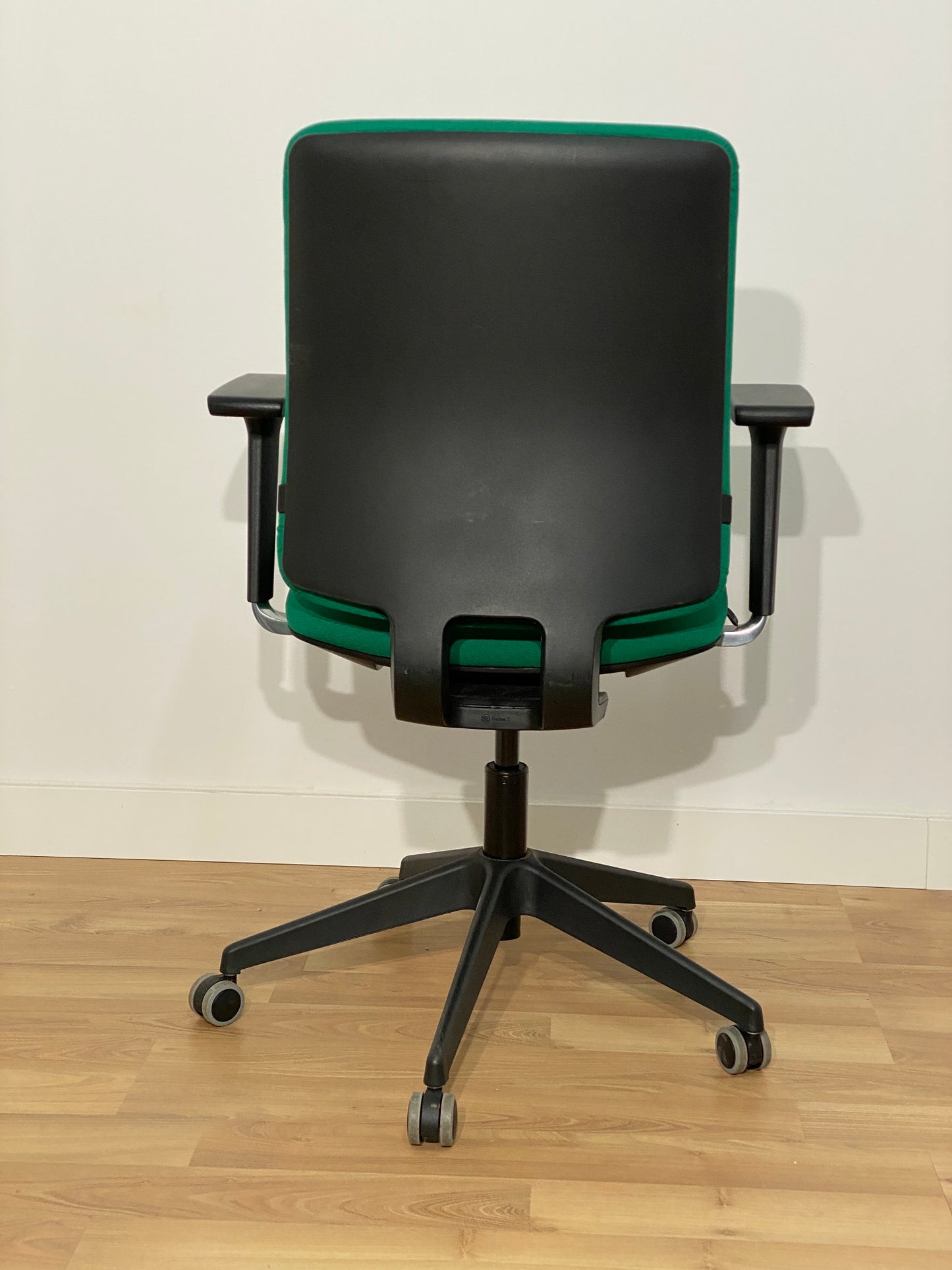 SILLA OPERATIVA MODELO SENTIS