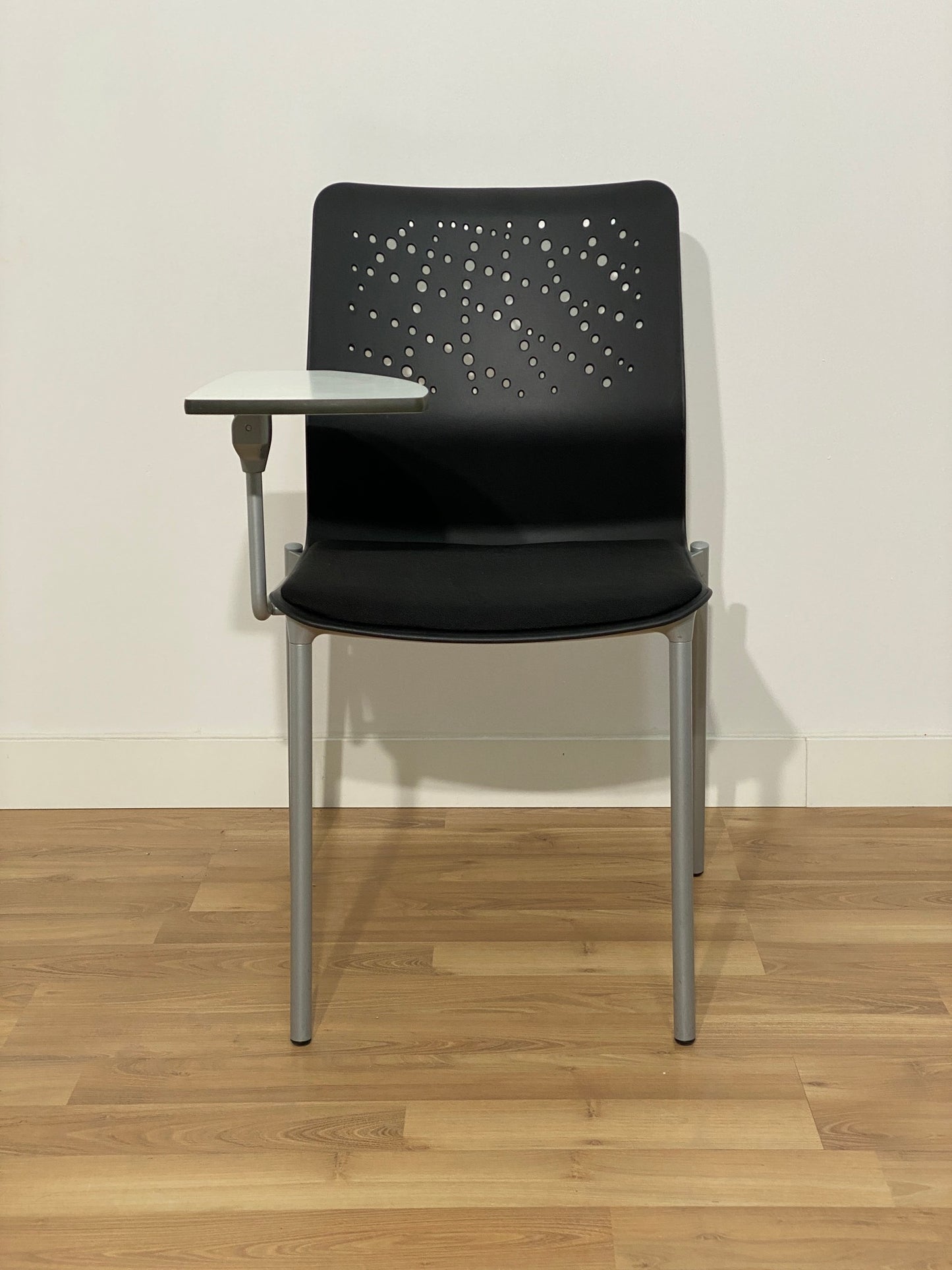 SILLA COLECTIVIDADES CON PALA DERECHA